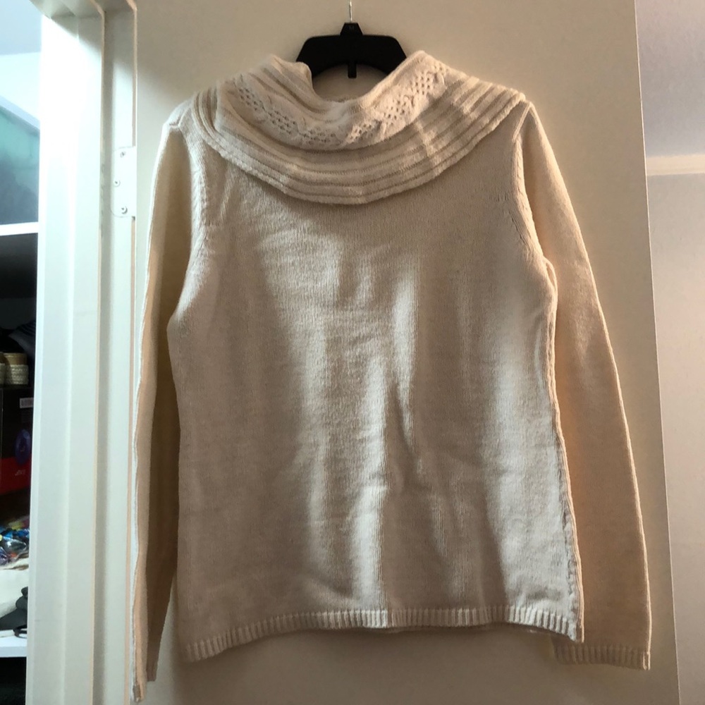 Cream turtle neck charter club sweater